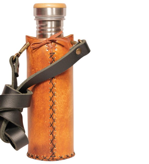 Yin Yang Tan Deluxe Vesica waterbottlecase 3 of 4